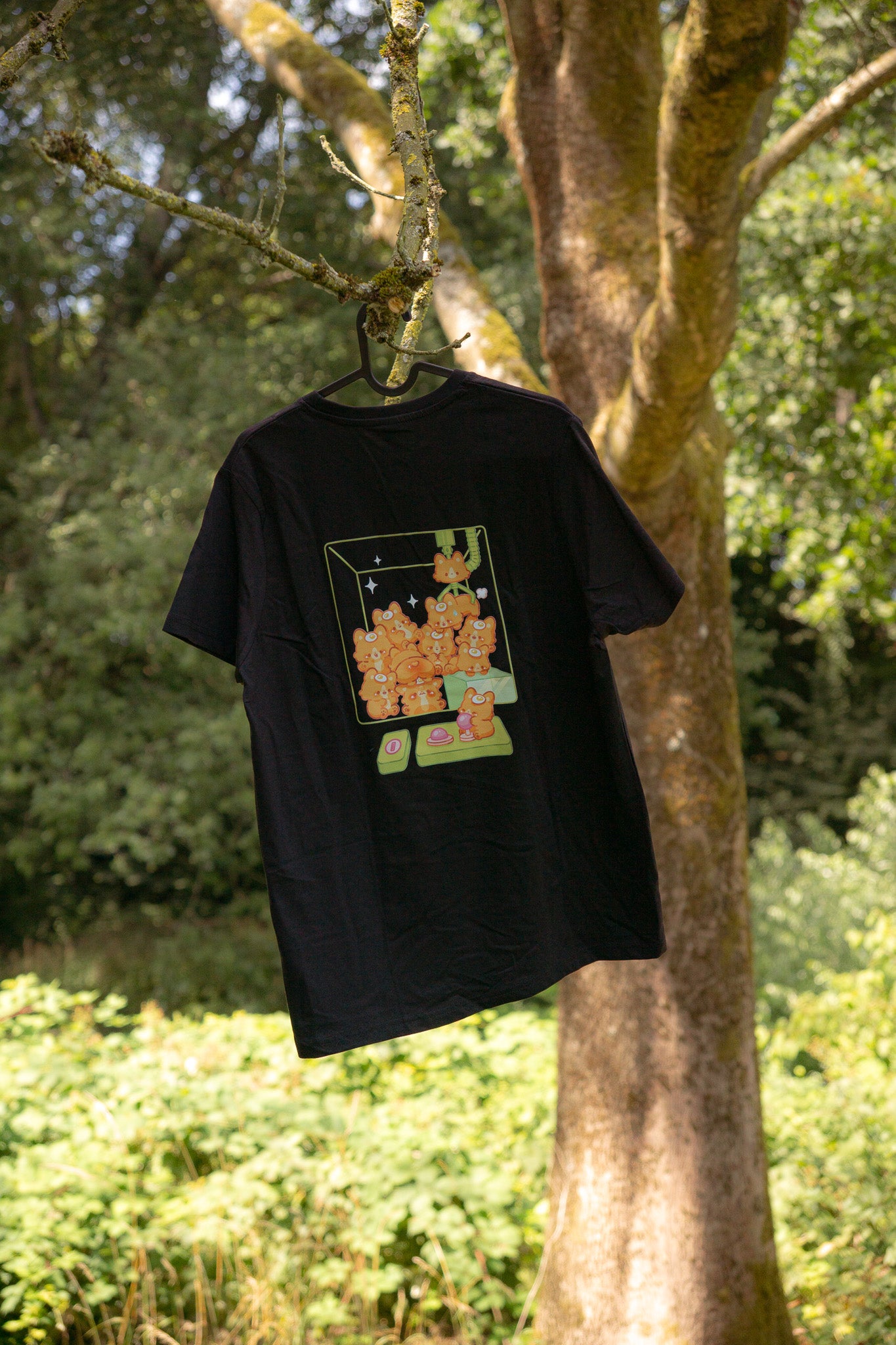 Corgi Claw Game Machine T-shirt - Black